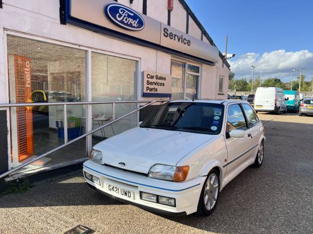 Ford Fiesta 1.6 FIESTA XR2I Hatchback Petrol White