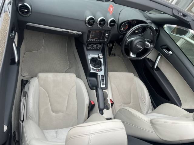 2009 Audi TT 2.0T FSI 2dr